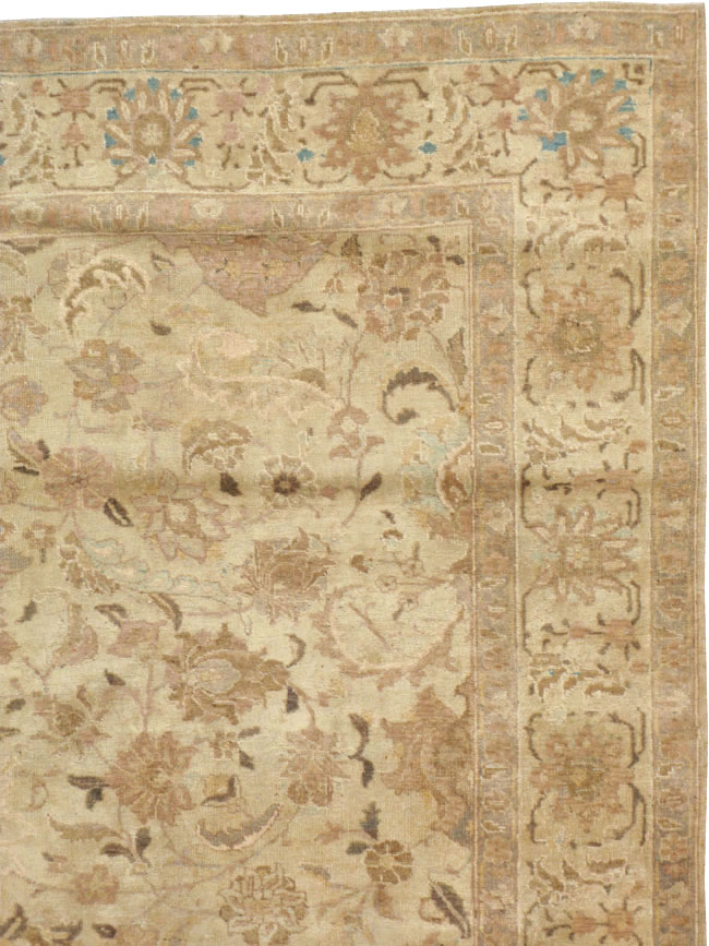 Antique Persian Tabriz Carpet, No.14456 - Staging