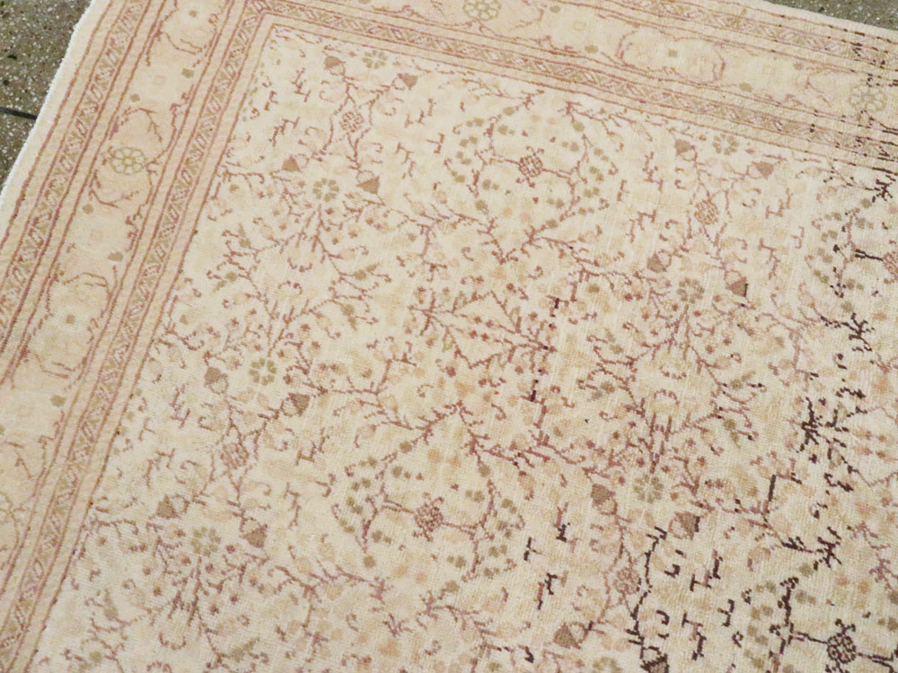 Vintage Turkish Sivas Carpet, No.14474 - Staging