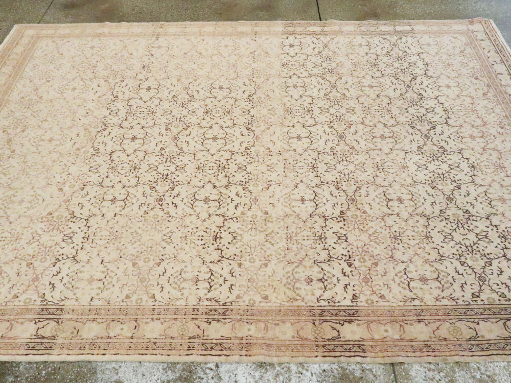 Vintage Turkish Sivas Carpet, No.14474 - Staging