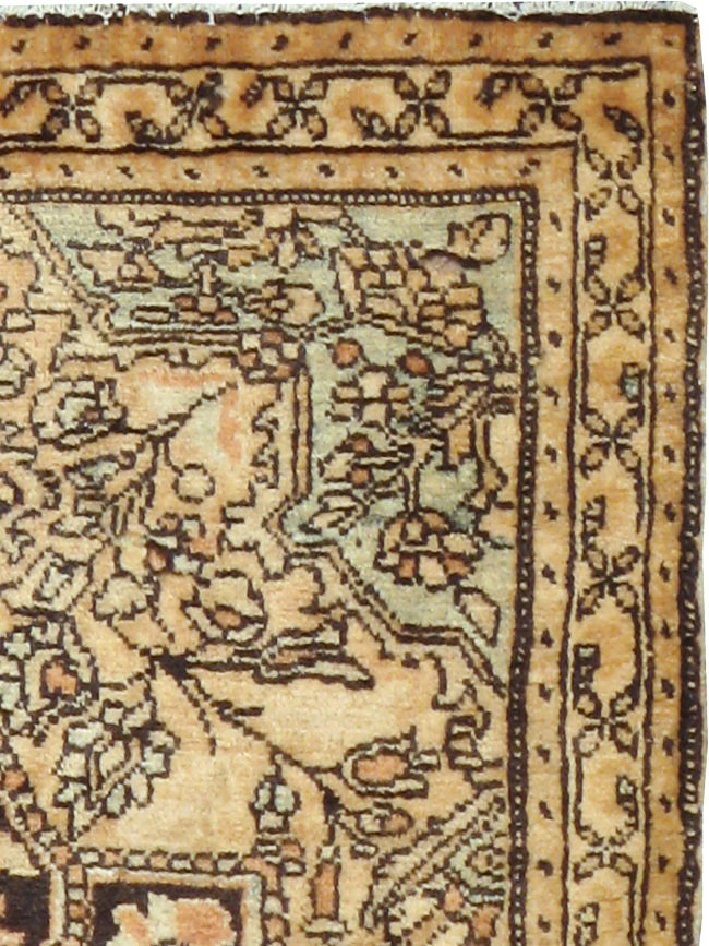 Antique Persian Sarouk Fereghan Rug (Pair: 2 of 2), No.14555 - Staging