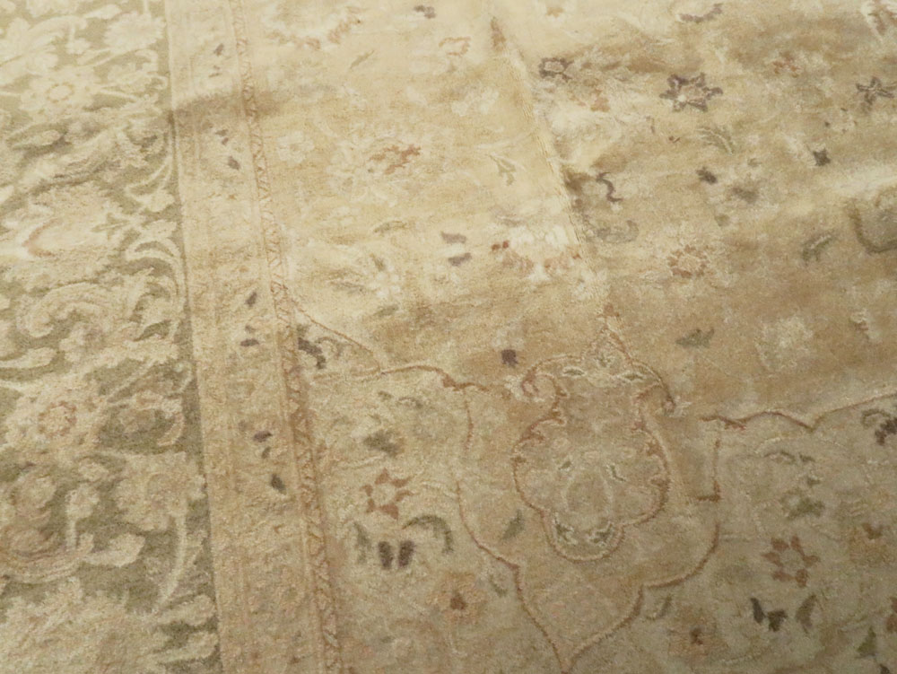 Vintage Persian Tabriz Carpet, No.14669 - Staging