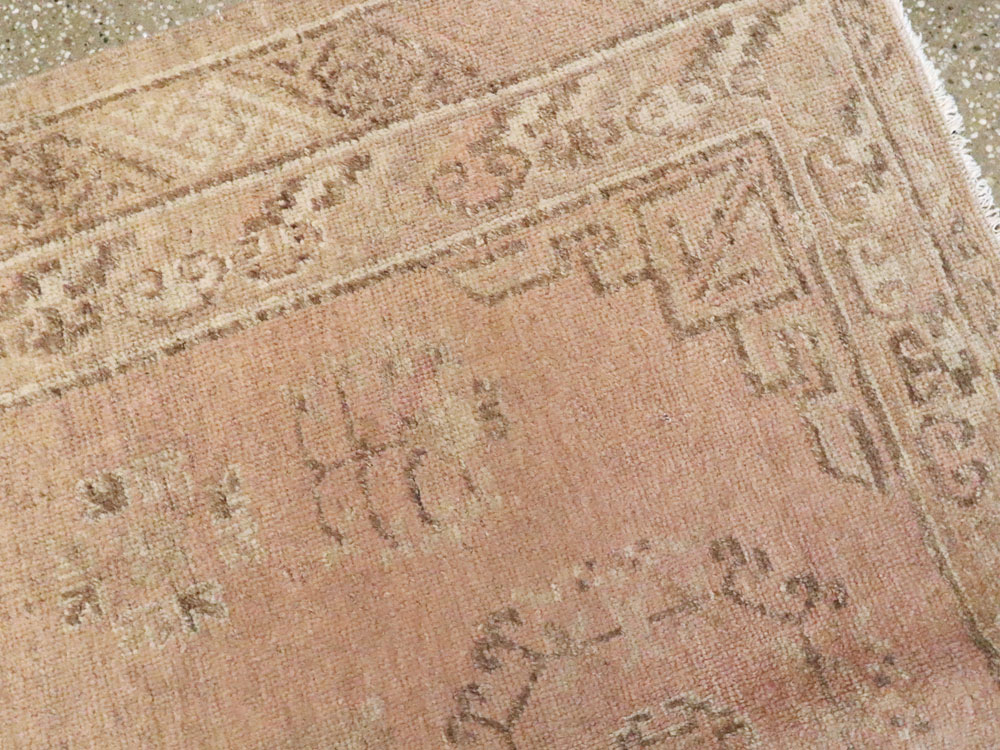 Vintage East Turkestan Khotan Rug, No.14671 - Staging