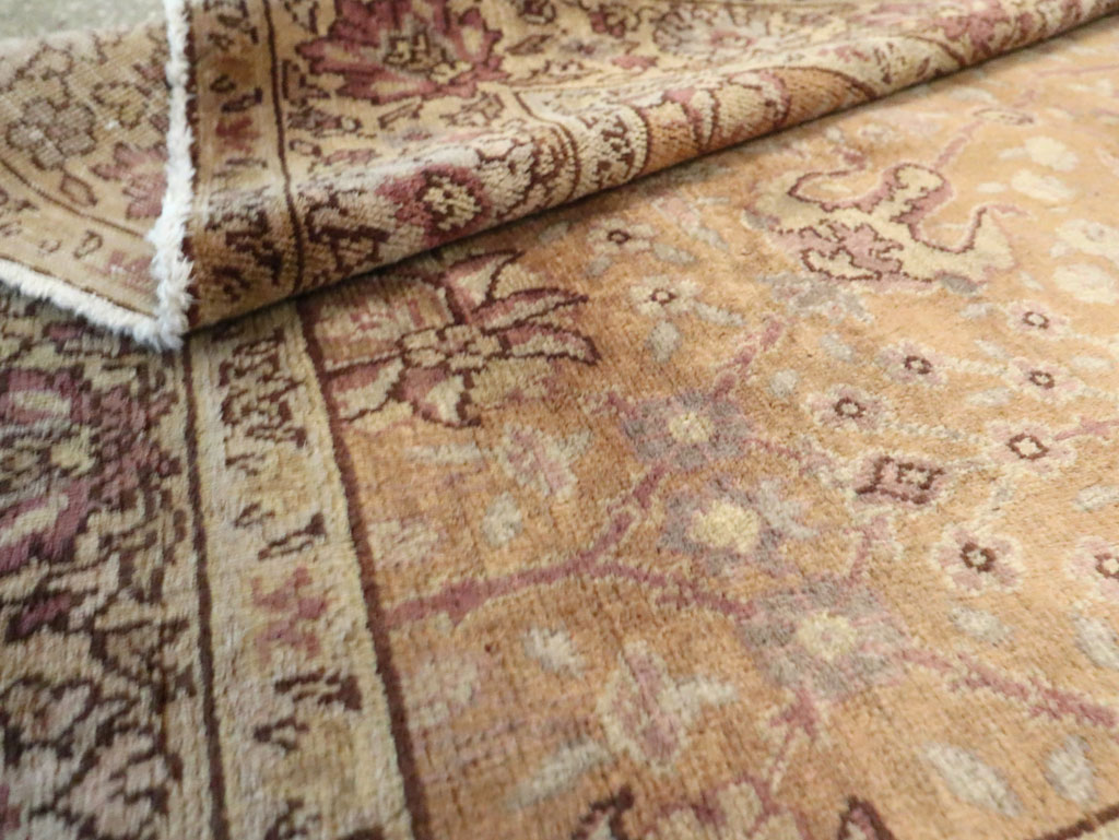 Vintage Turkish Herekeh Rug, No.14724 - Staging