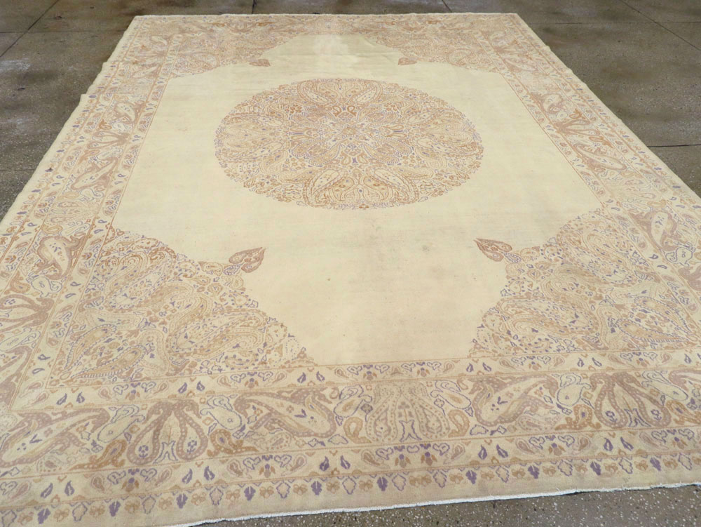 Vintage Persian Kerman Carpet, No.14740 - Staging
