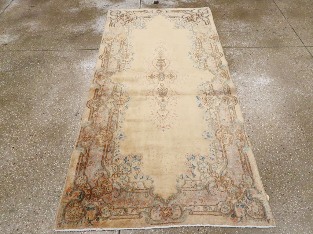 Vintage Persian Kerman Rug, No.14817 - Staging