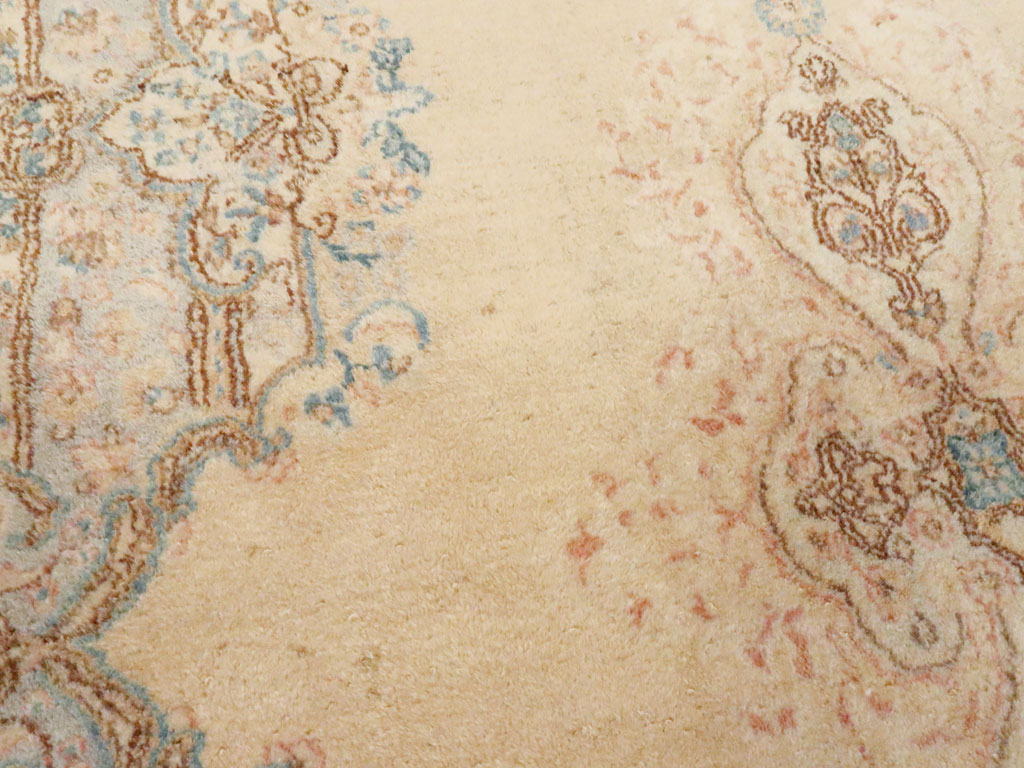 Vintage Persian Kerman Rug, No.14817 - Staging