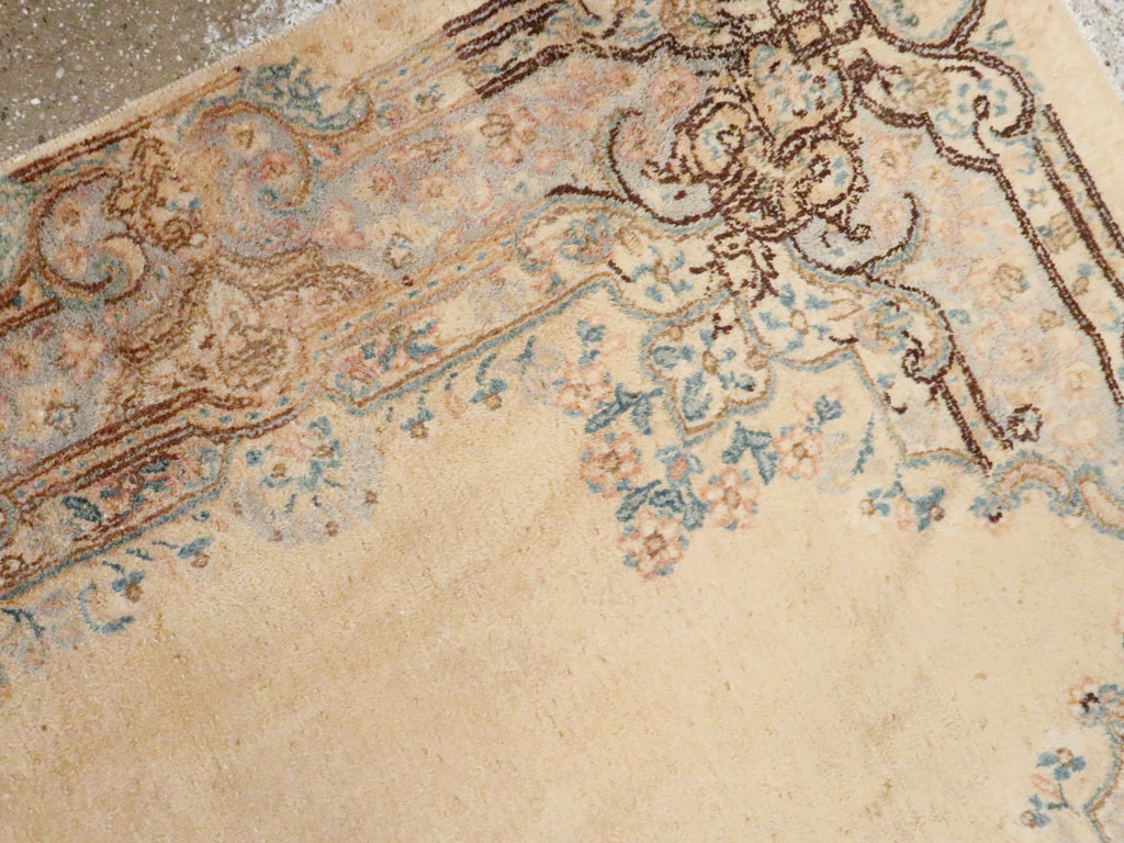 Vintage Persian Kerman Rug, No.14817 - Staging