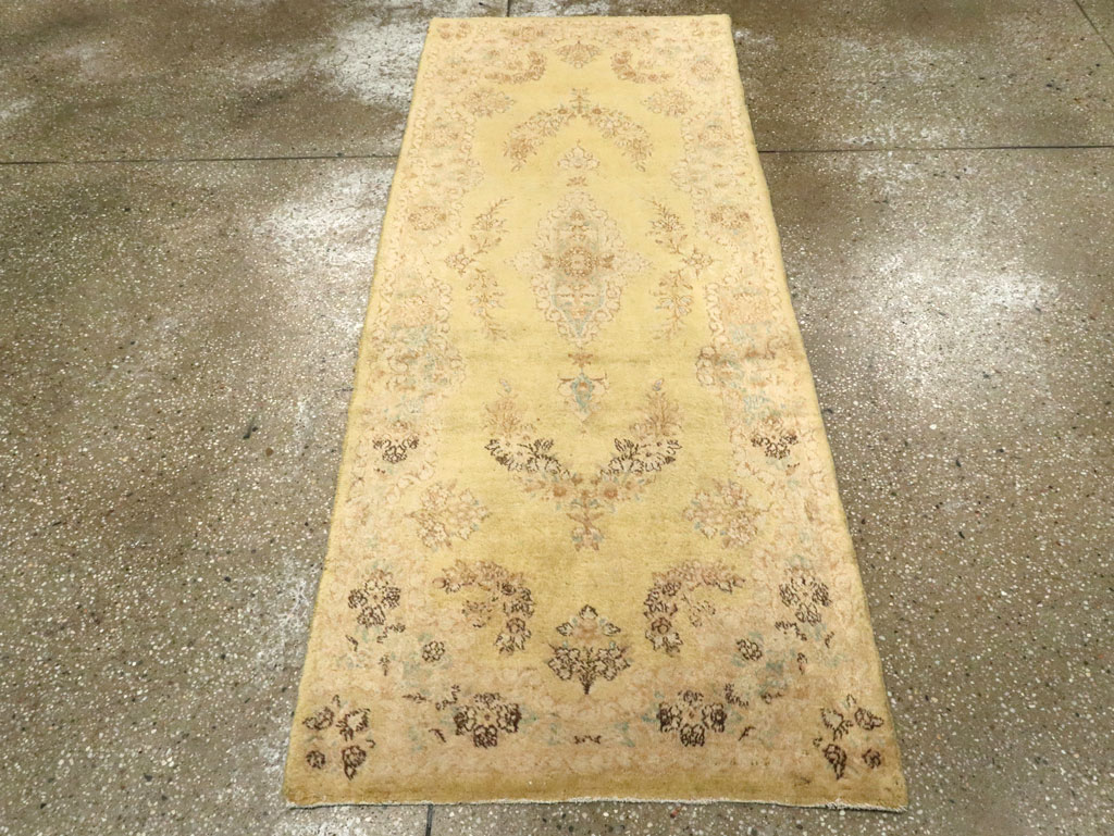 Vintage Persian Kerman Rug, No.14818 - Staging