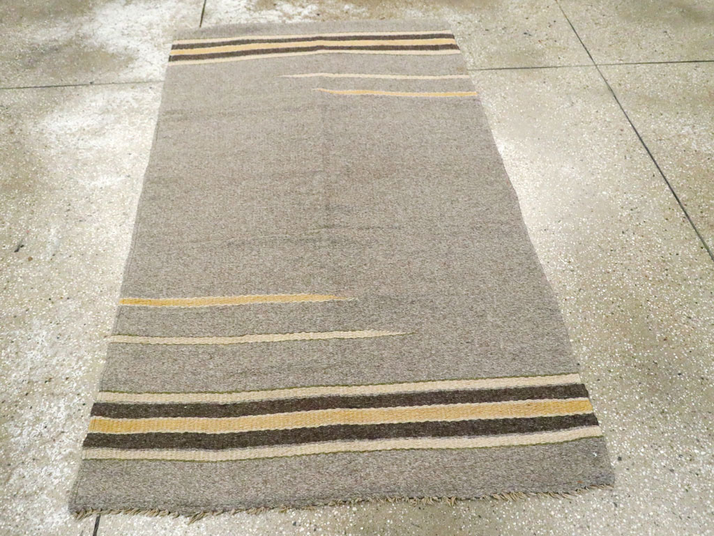 Vintage European Flatweave Kilim Throw Rug, No.14949 - Staging