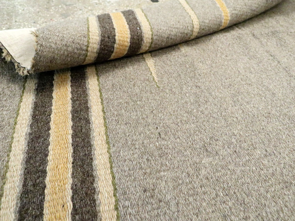 Vintage European Flatweave Kilim Throw Rug, No.14949 - Staging