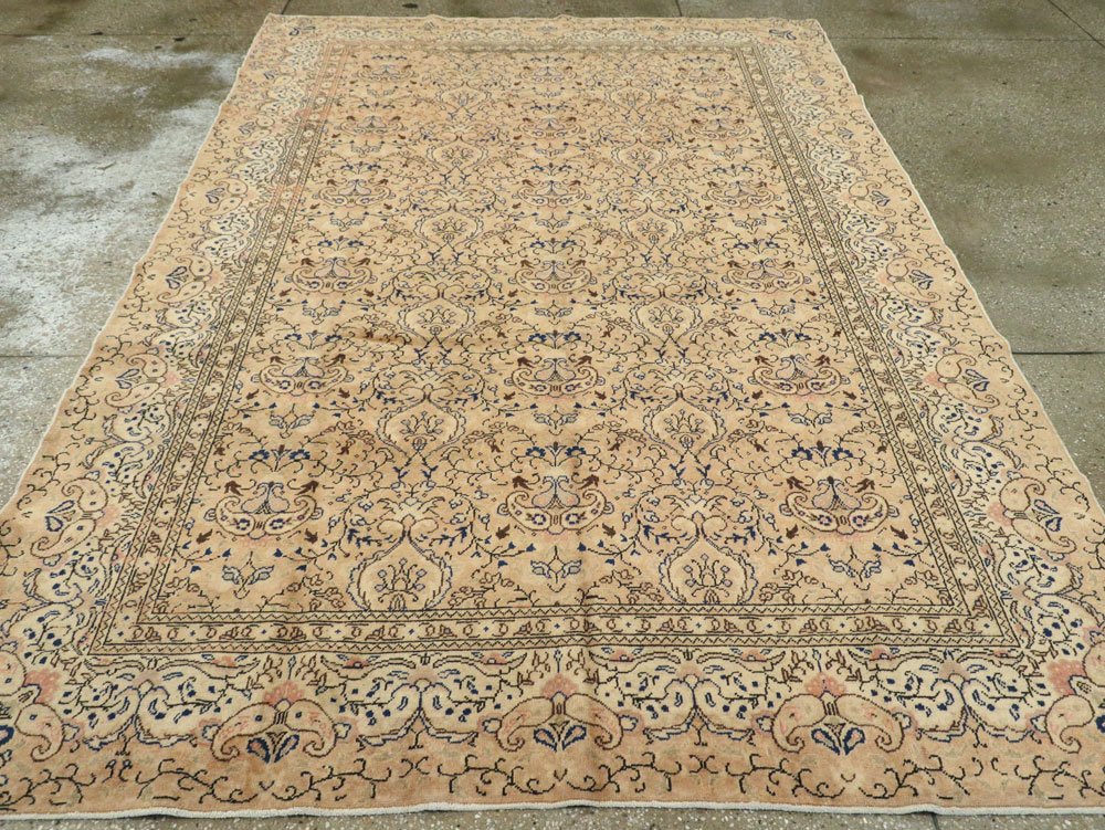 Vintage Turkish Sivas Carpet, No.14952 - Staging