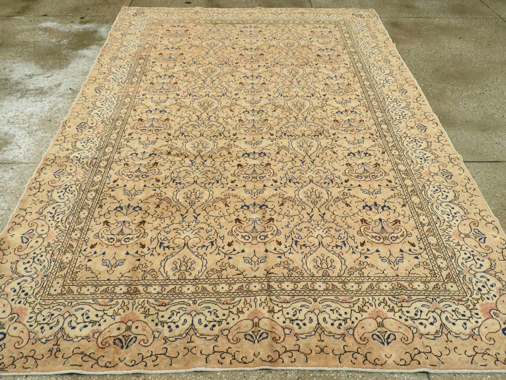 Vintage Turkish Sivas Carpet, No.14952 - Staging