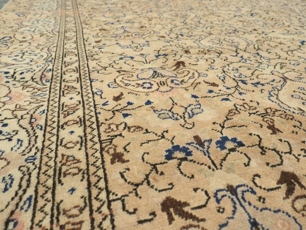 Vintage Turkish Sivas Carpet, No.14952 - Staging