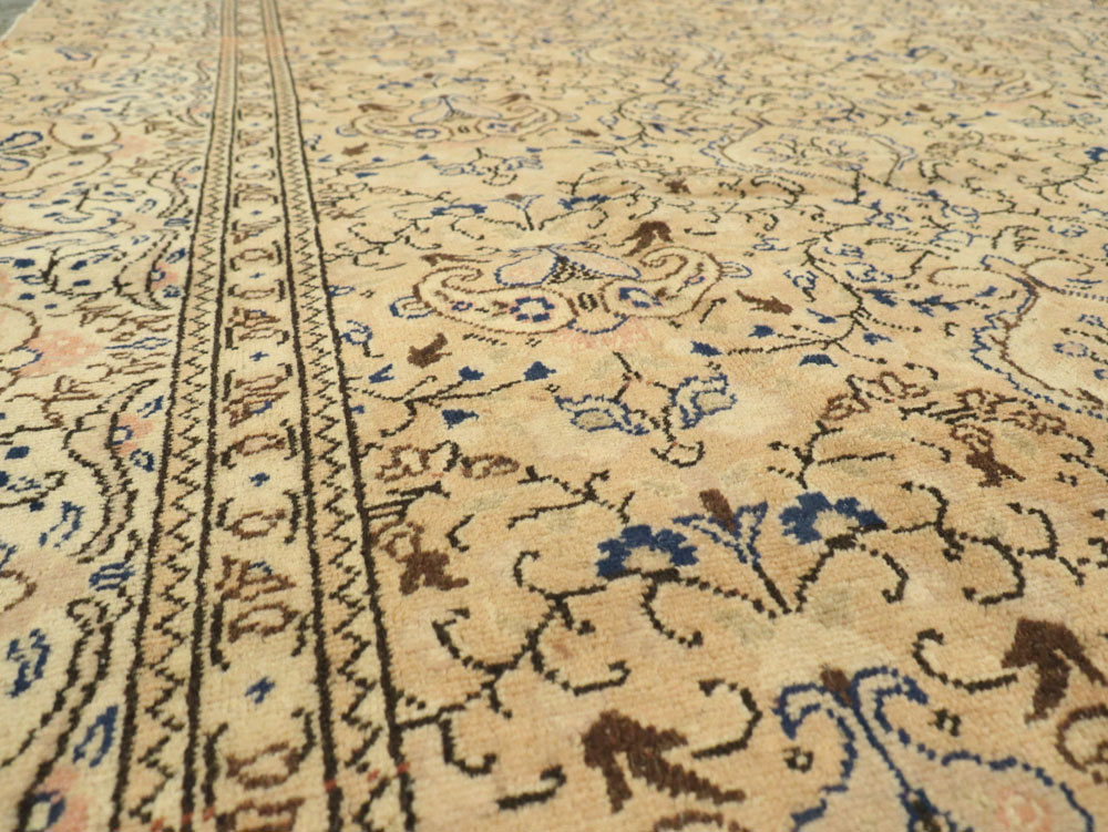 Vintage Turkish Sivas Carpet, No.14952 - Staging