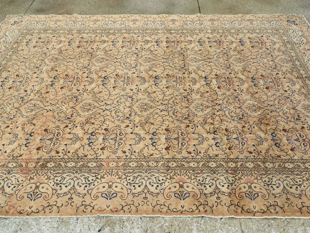Vintage Turkish Sivas Carpet, No.14952 - Staging