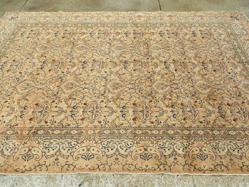 Vintage Turkish Sivas Carpet, No.14952 - Staging