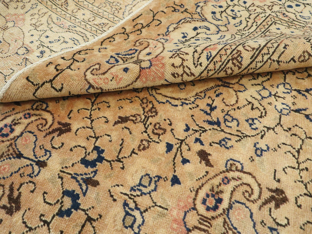 Vintage Turkish Sivas Carpet, No.14952 - Staging