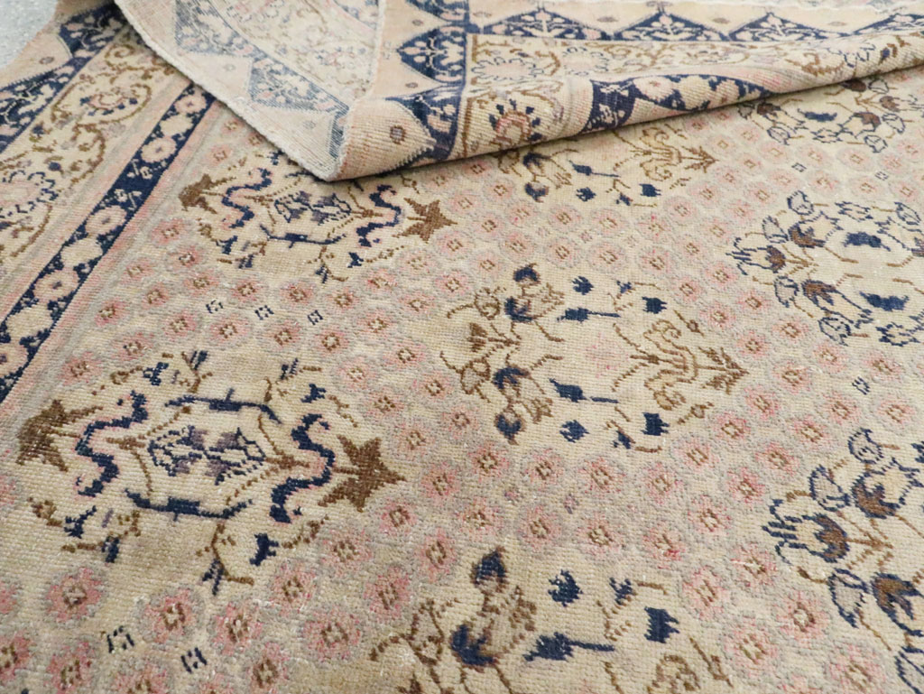 Vintage Turkish Sivas Carpet, No.14954 - Staging