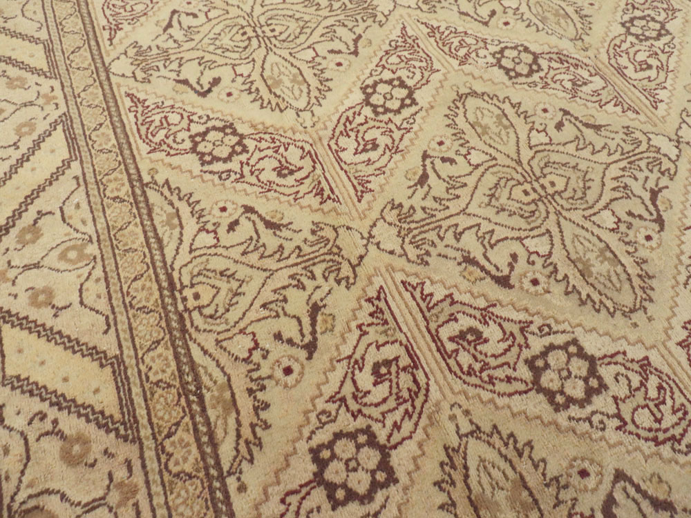 Vintage Turkish Sivas Carpet, No.14957 - Staging