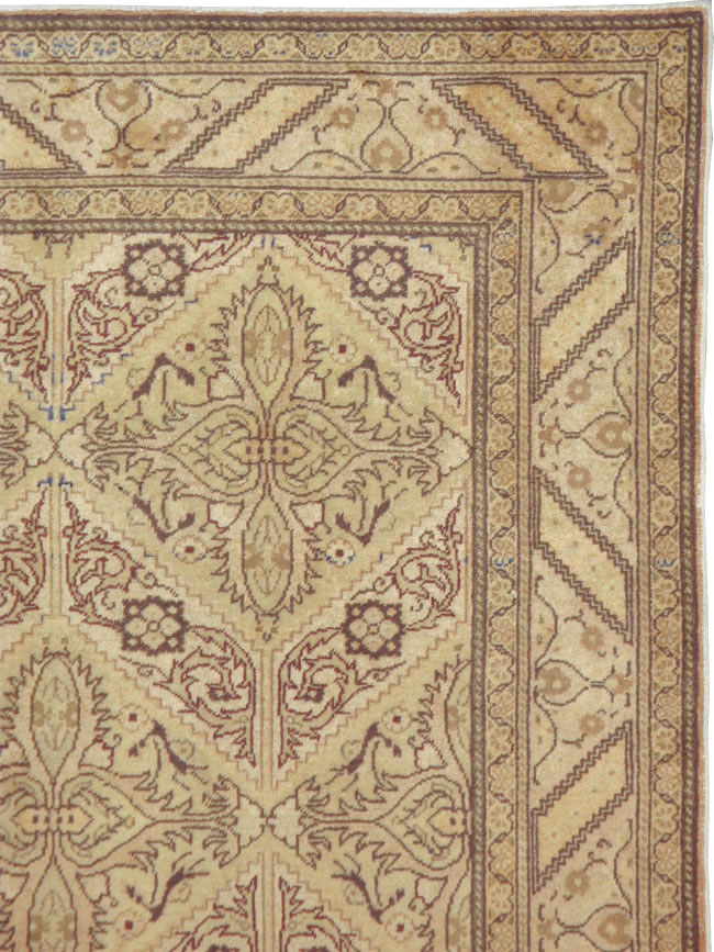 Vintage Turkish Sivas Carpet, No.14957 - Staging