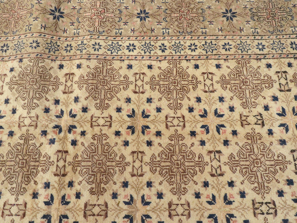 Vintage Turkish Sivas Carpet, No.14959 - Staging