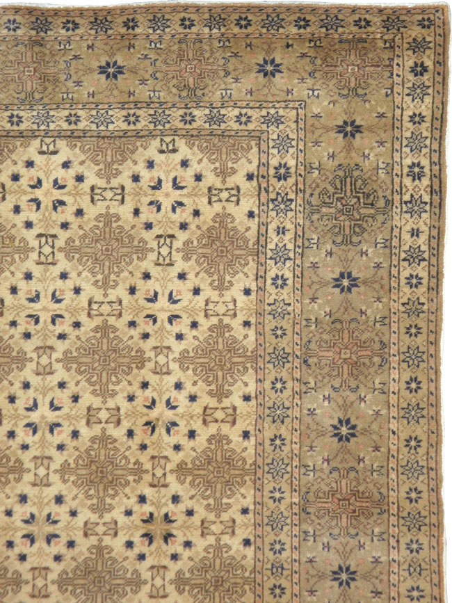 Vintage Turkish Sivas Carpet, No.14959 - Staging