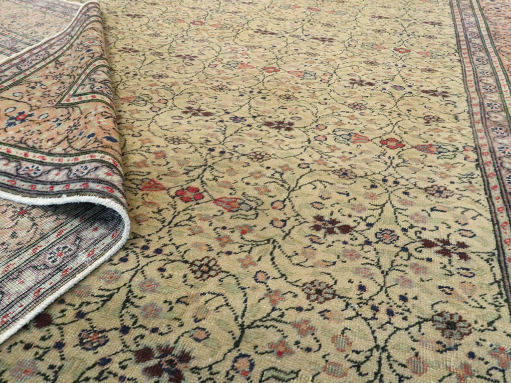Vintage Turkish Sivas Carpet, No.14965 - Staging