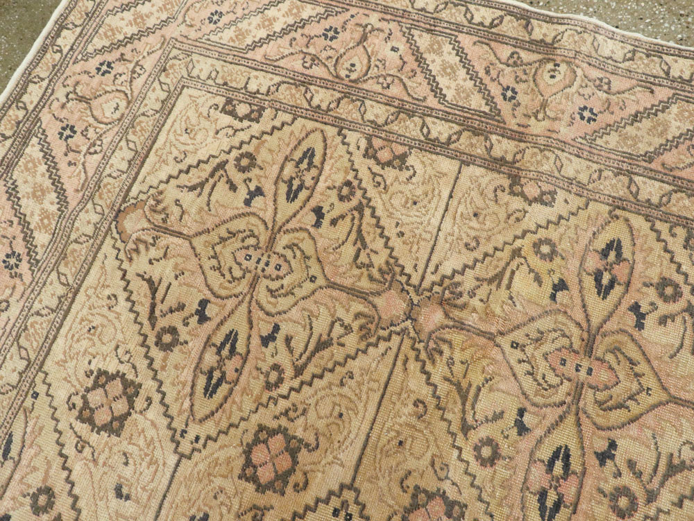 Vintage Turkish Sivas Carpet, No.14966 - Staging