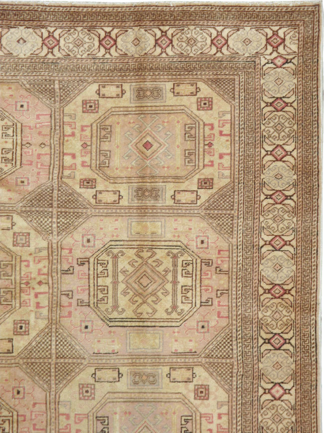 Vintage Turkish Sivas Carpet, No.14967 - Staging