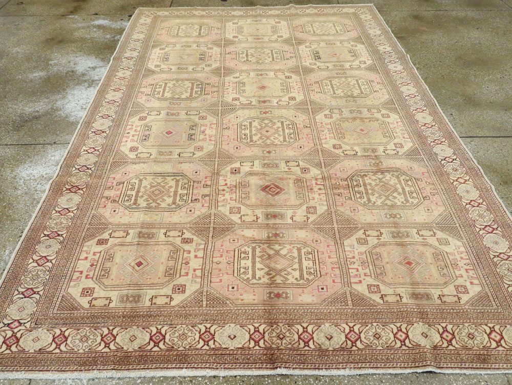Vintage Turkish Sivas Carpet, No.14967 - Staging
