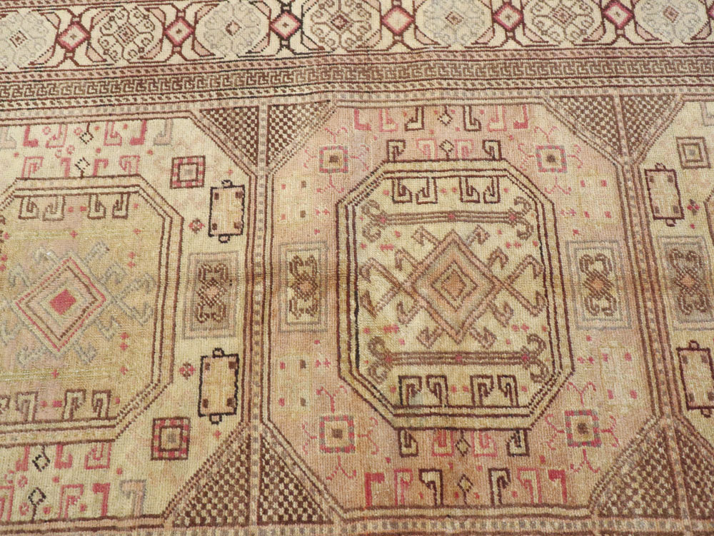 Vintage Turkish Sivas Carpet, No.14967 - Staging