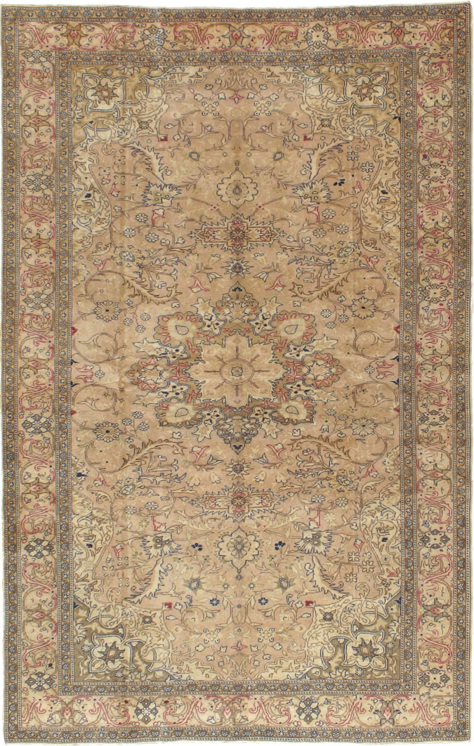 Vintage Turkish Sivas Carpet, No.14972 - Staging