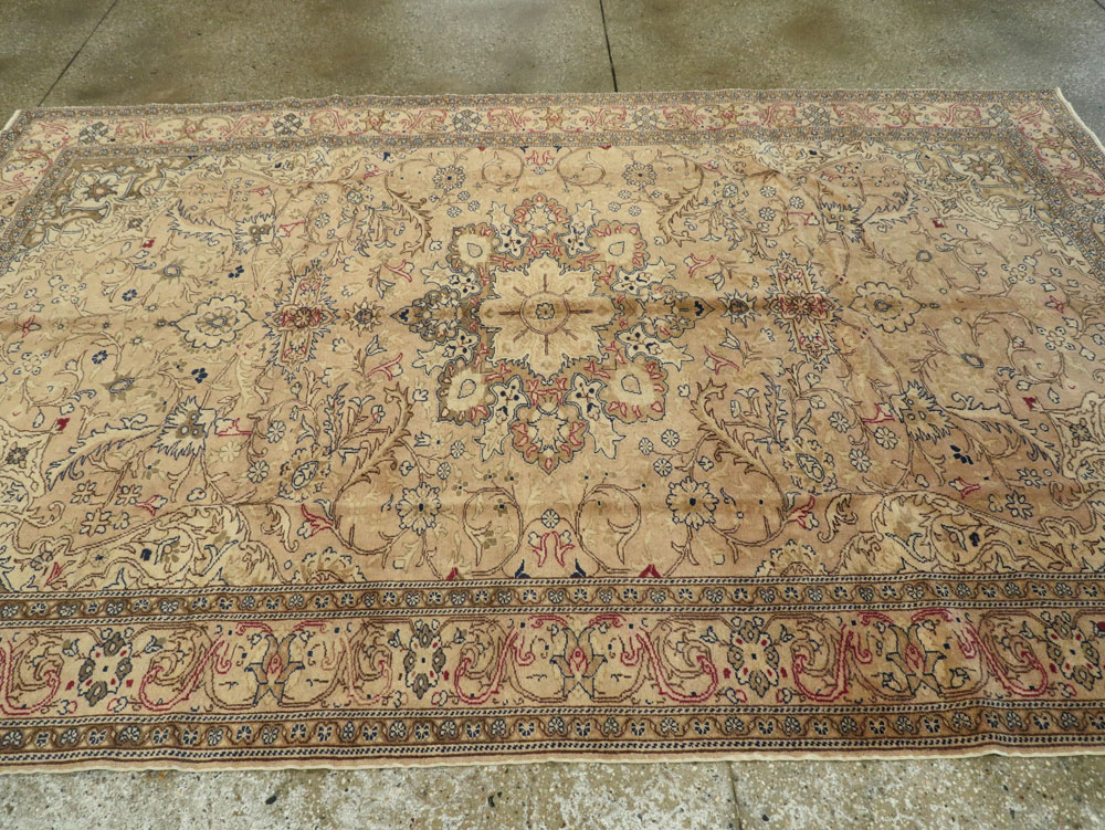 Vintage Turkish Sivas Carpet, No.14972 - Staging