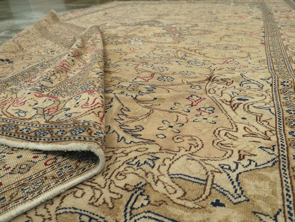 Vintage Turkish Sivas Carpet, No.14972 - Staging