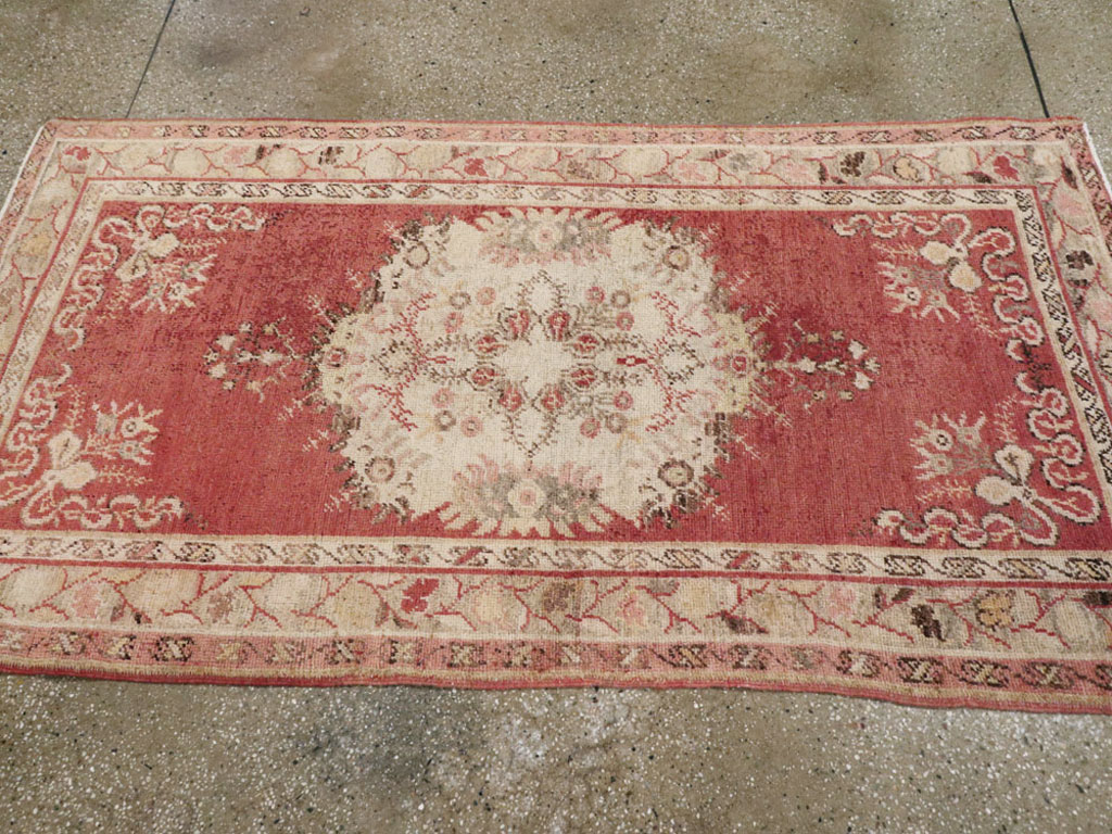 Antique  Turkish Oushak Rug, No.15013 - Staging