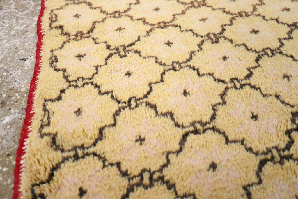 Vintage Turkish Anatolian Throw Rug, No.15028 - Staging