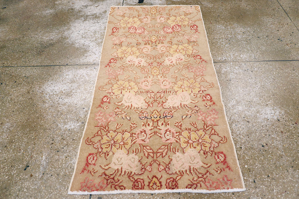 Vintage Turkish Anatolian Rug, No.15038 - Staging