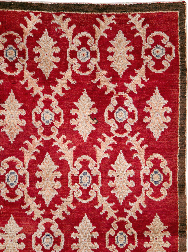 Vintage Turkish Anatolian Accent Rug, No.15041 - Staging