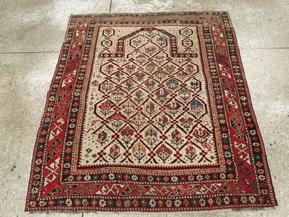 Antique  Caucasian Shirvan Rug, No.15069 - Staging