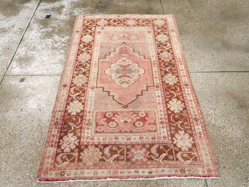 Vintage Turkish Oushak Rug, No.15116 - Staging
