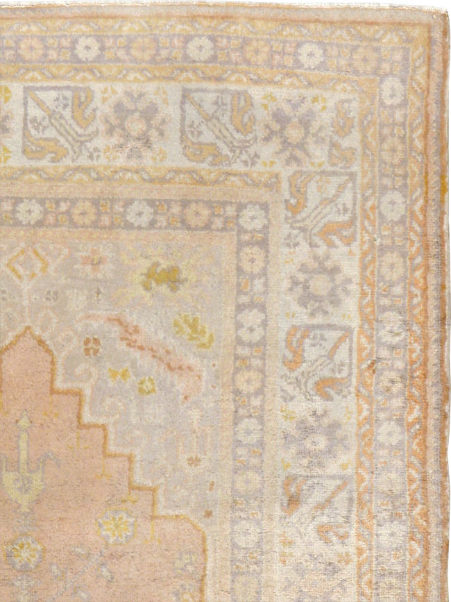 Antique Turkish Sivas Rug, No.15168 - Staging