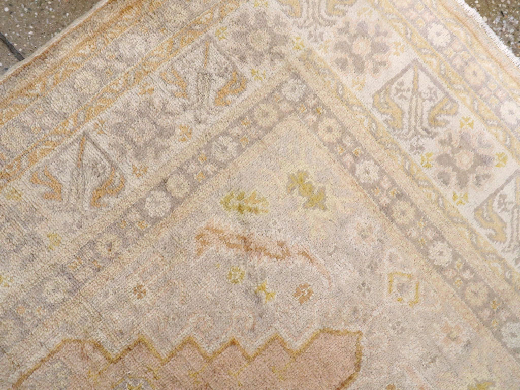 Antique Turkish Sivas Rug, No.15168 - Staging