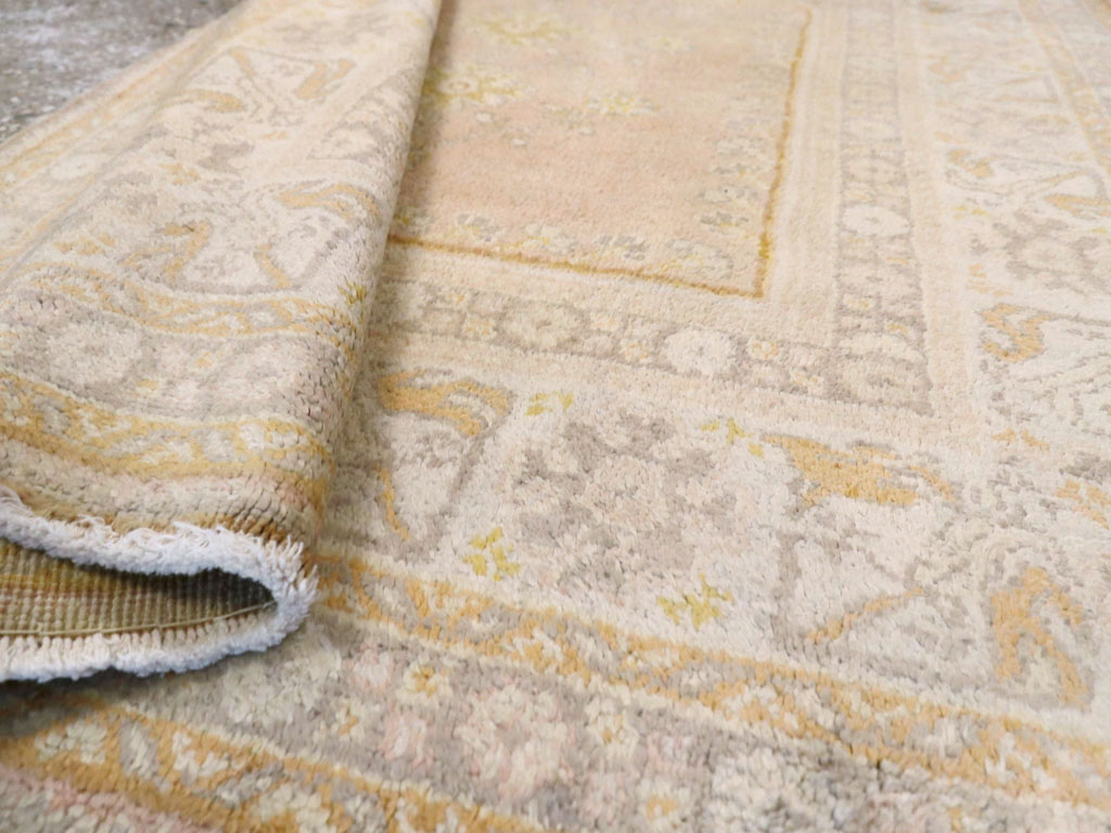 Antique Turkish Sivas Rug, No.15168 - Staging