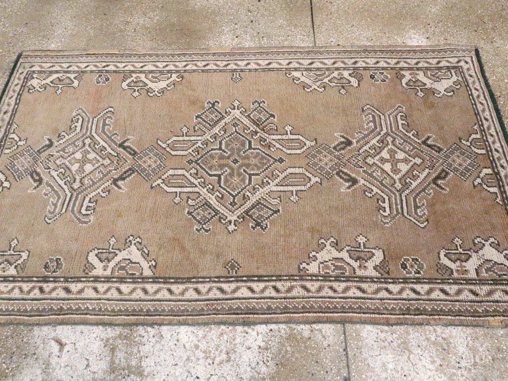 Antique Turkish Oushak Rug, No.15171 - Staging