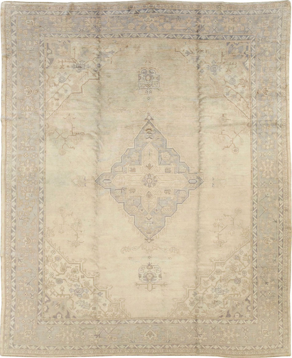 Antique Turkish Oushak Carpet, No.15253 - Staging