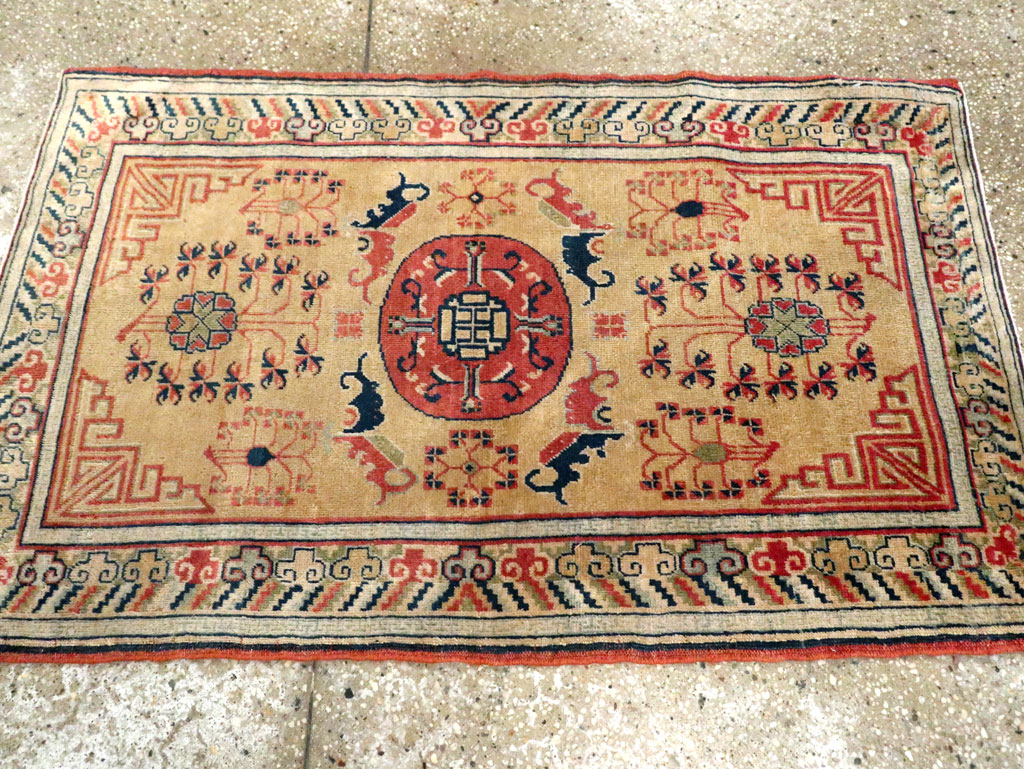 Antique Lahore Rug, No.15267 - Staging