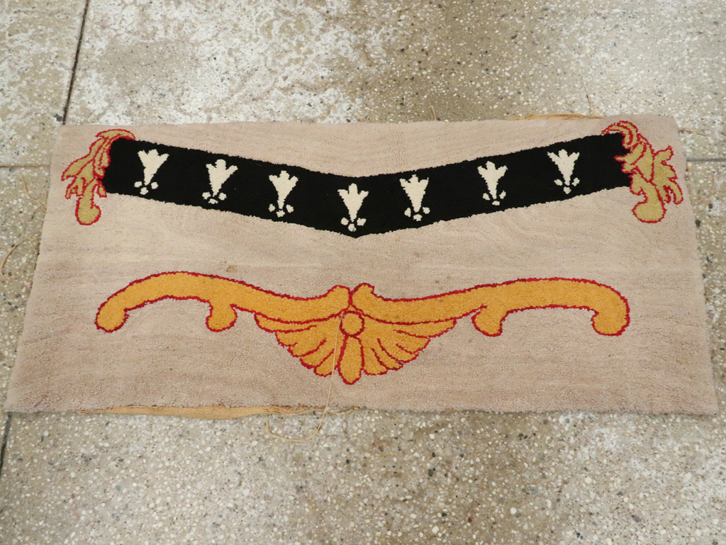 Antique American Hook Rug, No.15281 - Staging