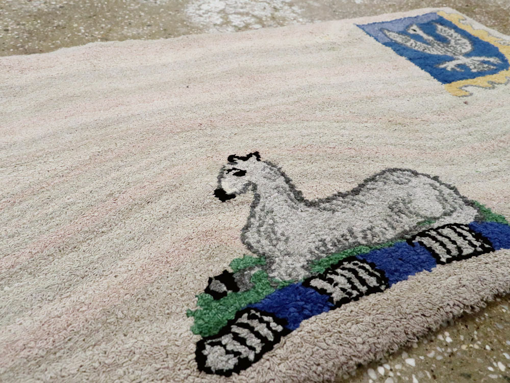 Antique American Hook Rug, No.15282 - Staging