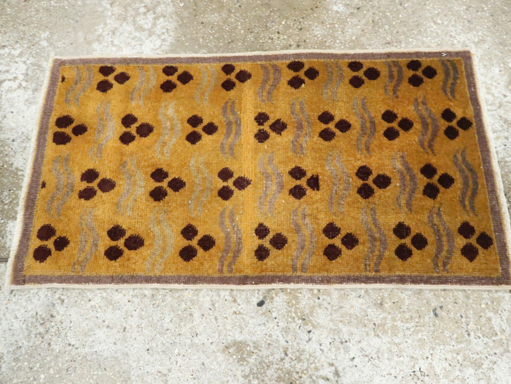 Vintage Turkish Art Deco Throw Rug, No.15303 - Staging