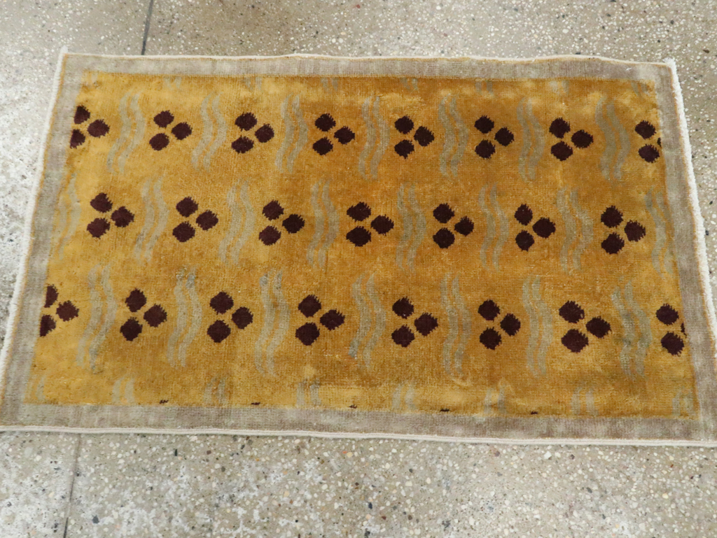 Vintage Turkish Art Deco Throw Rug, No.15326 - Staging